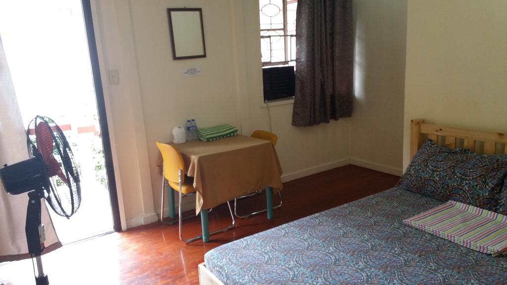 Christopher B&B And Apartments (Adults Only) Paranaque City Εξωτερικό φωτογραφία